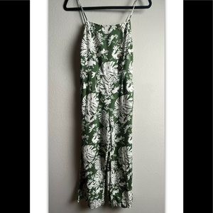 BP JUMPSUIT GREEN AND WHITE LINEN BLEND HAWAIIAN LEAF PRINT SIZE XXS - PRE-OWNED